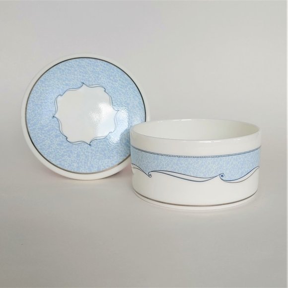 Wedgwood Other - Wedgewood Venice Bone China Ring & Trinket Box